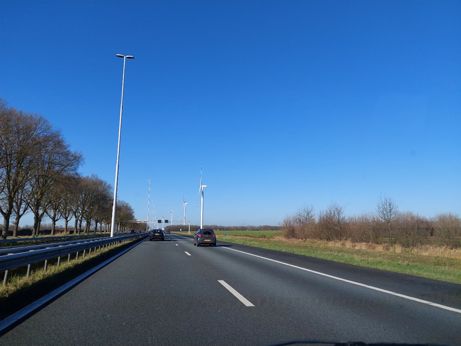 Windmolens aan de A58 tussen Eindhoven en Tilburg